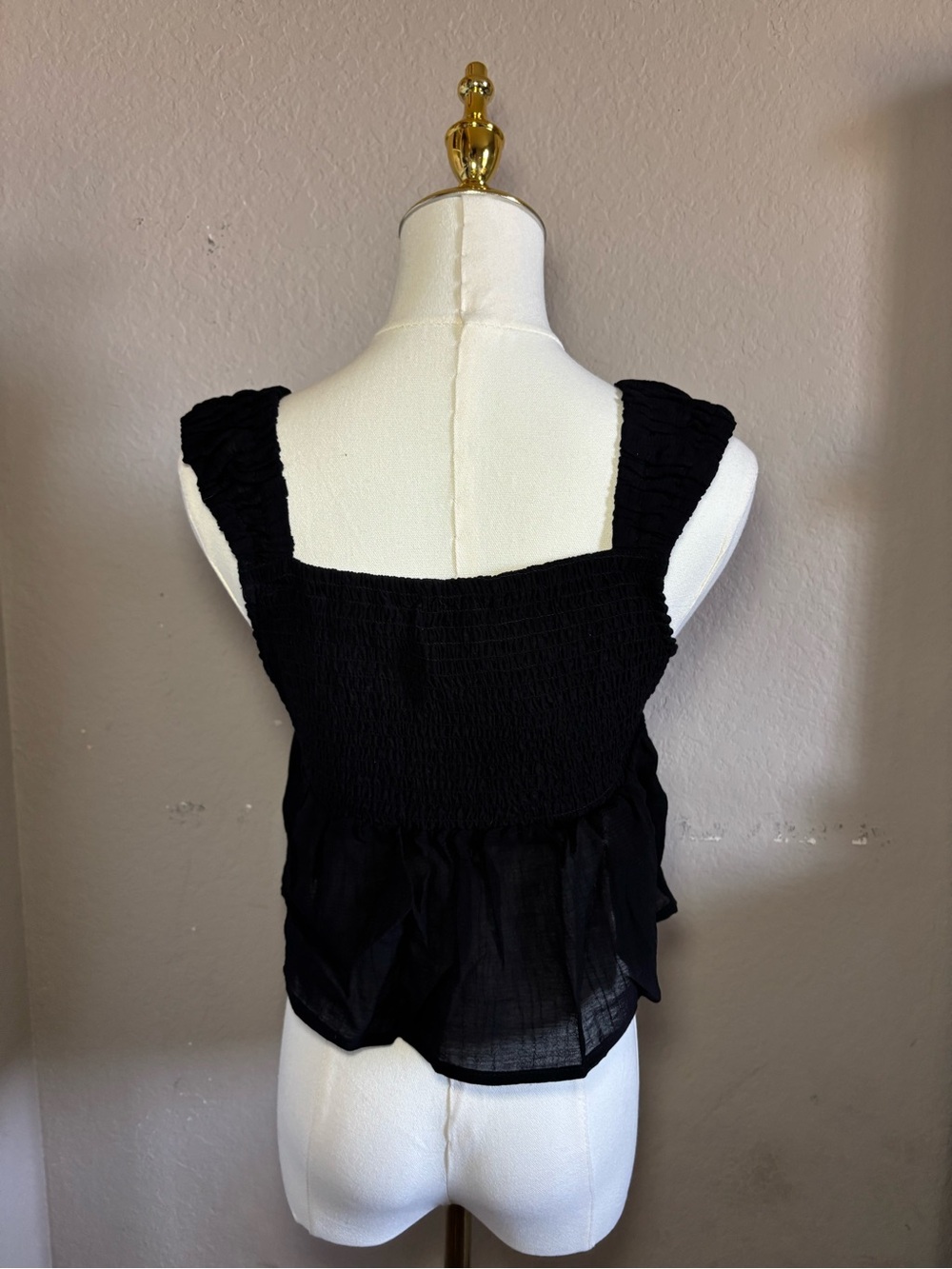 Ivory Peplum Ruffled Tank Top - Picture 4 of 5